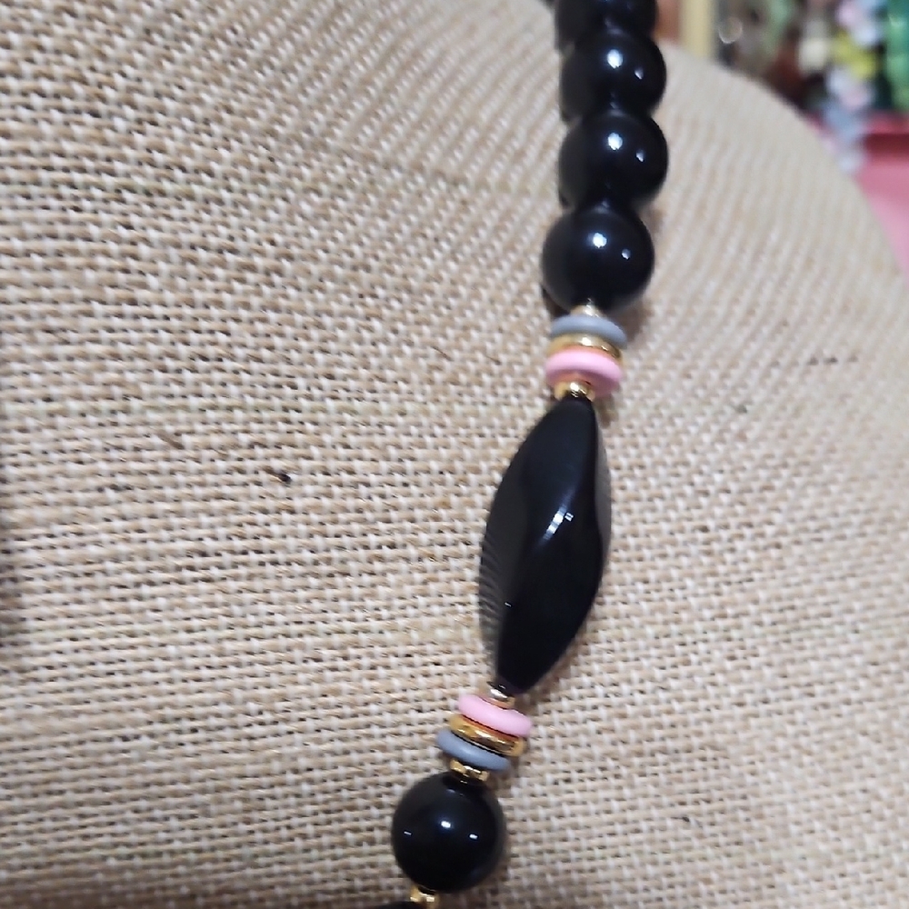 Lee Sands Ceramic Necklace Set - Picture 7 of 13